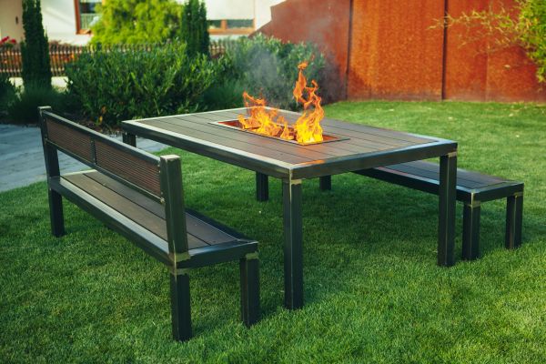 Design- Feuerstelle, GRILL --TISCH